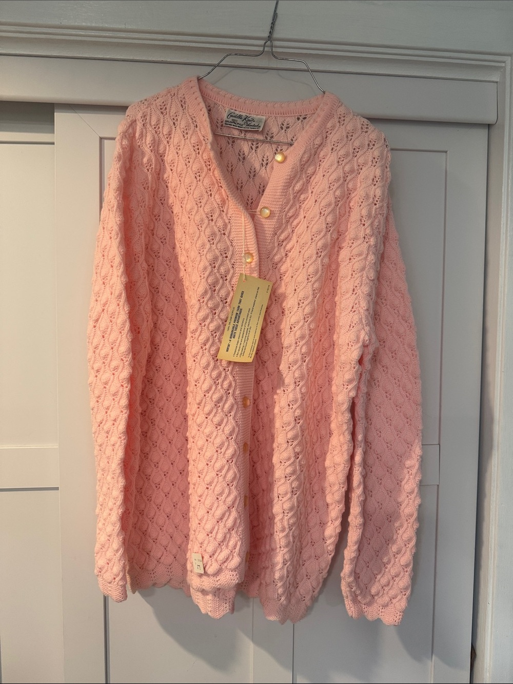 Vintage Pink Textured Knit Cardigan Sweater - Ladies